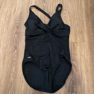 Speedo Black Brigitte Shaping 1 Piece Swimsuit size 18